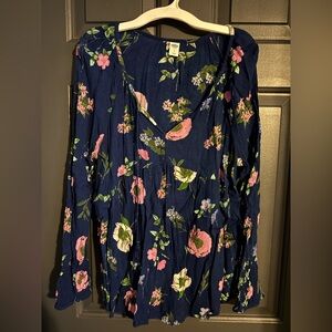 Long sleeve floral blouse